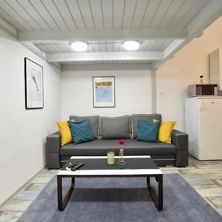 Standard Apartment By Hi5 - Akacfa 59 Budapest Bagian luar foto