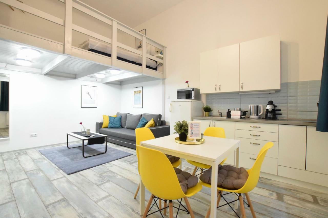 Standard Apartment By Hi5 - Akacfa 59 Budapest Bagian luar foto