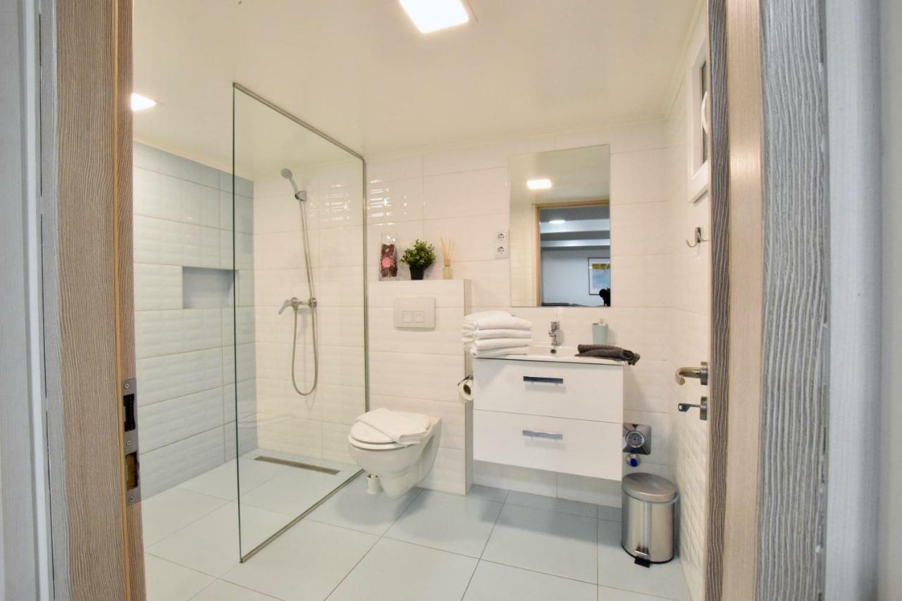 Standard Apartment By Hi5 - Akacfa 59 Budapest Bagian luar foto