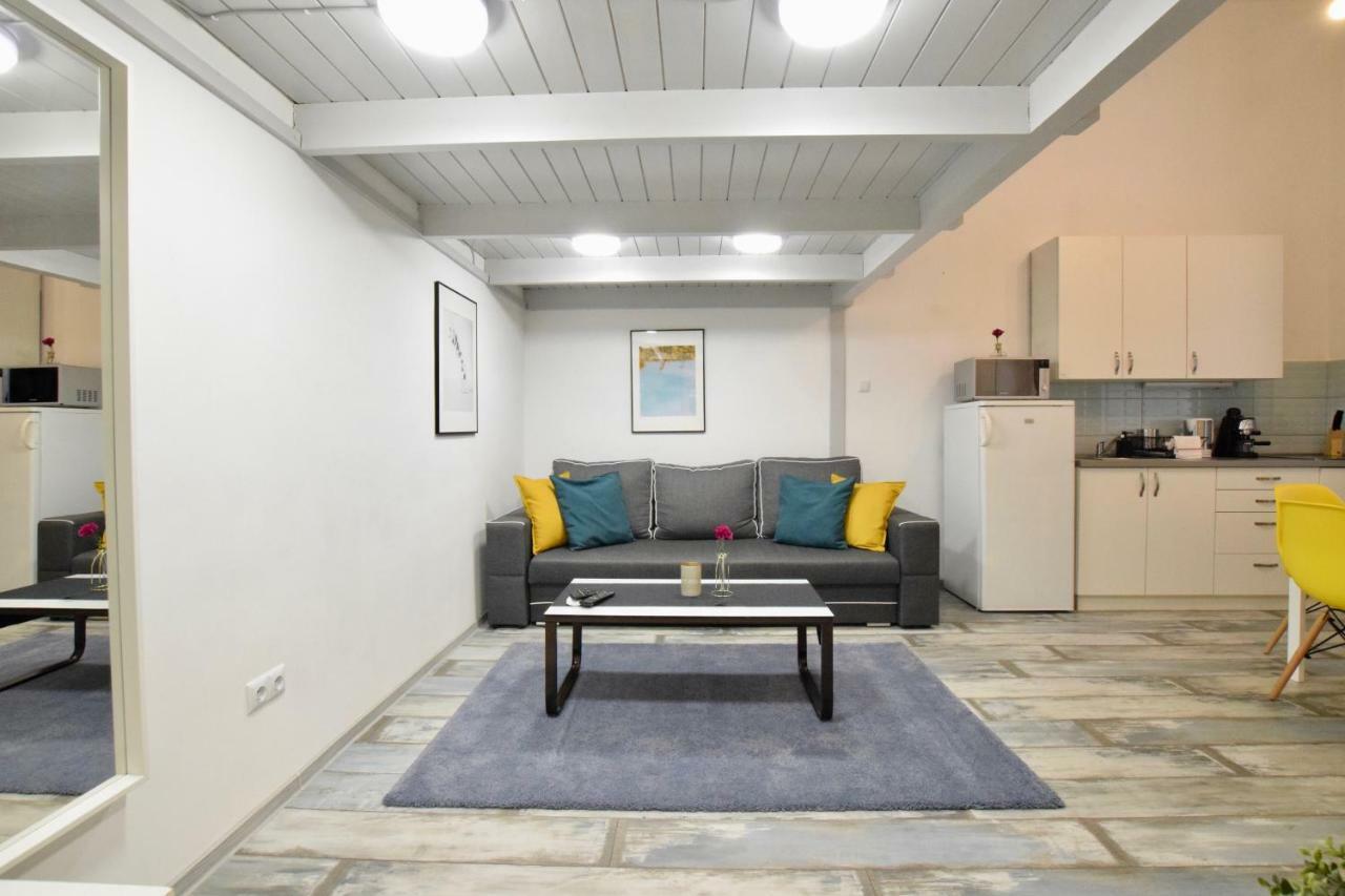 Standard Apartment By Hi5 - Akacfa 59 Budapest Bagian luar foto